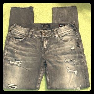 NWOT SILVER SUKI MID ANKLE SLIM JEANS